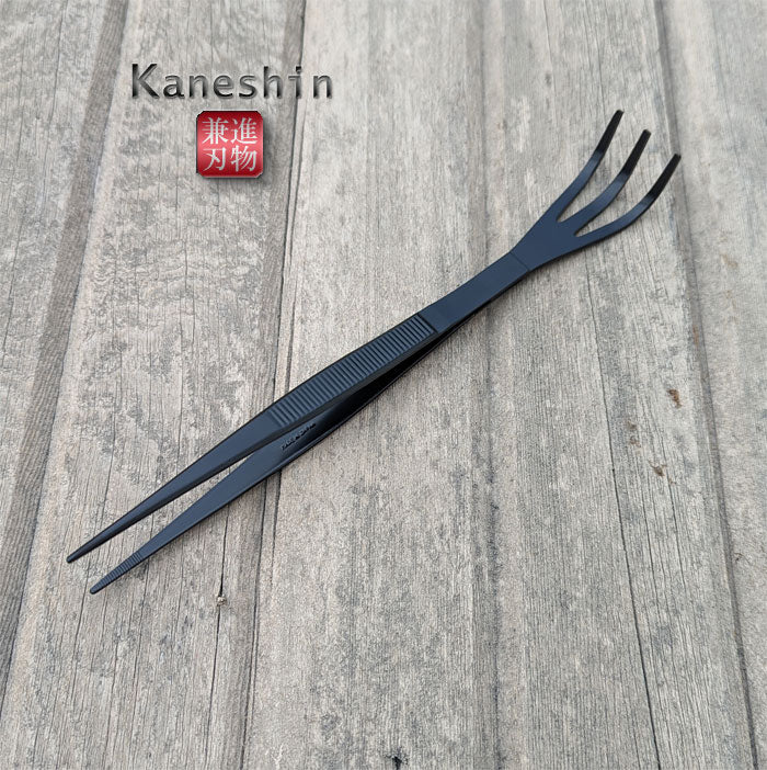 Tweezers with Rake