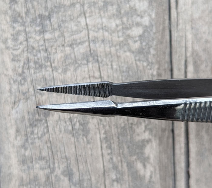 Arrow Point Tweezers